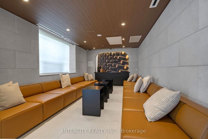 Property Photo: 2075 King Road 312 ON L7B 0R6