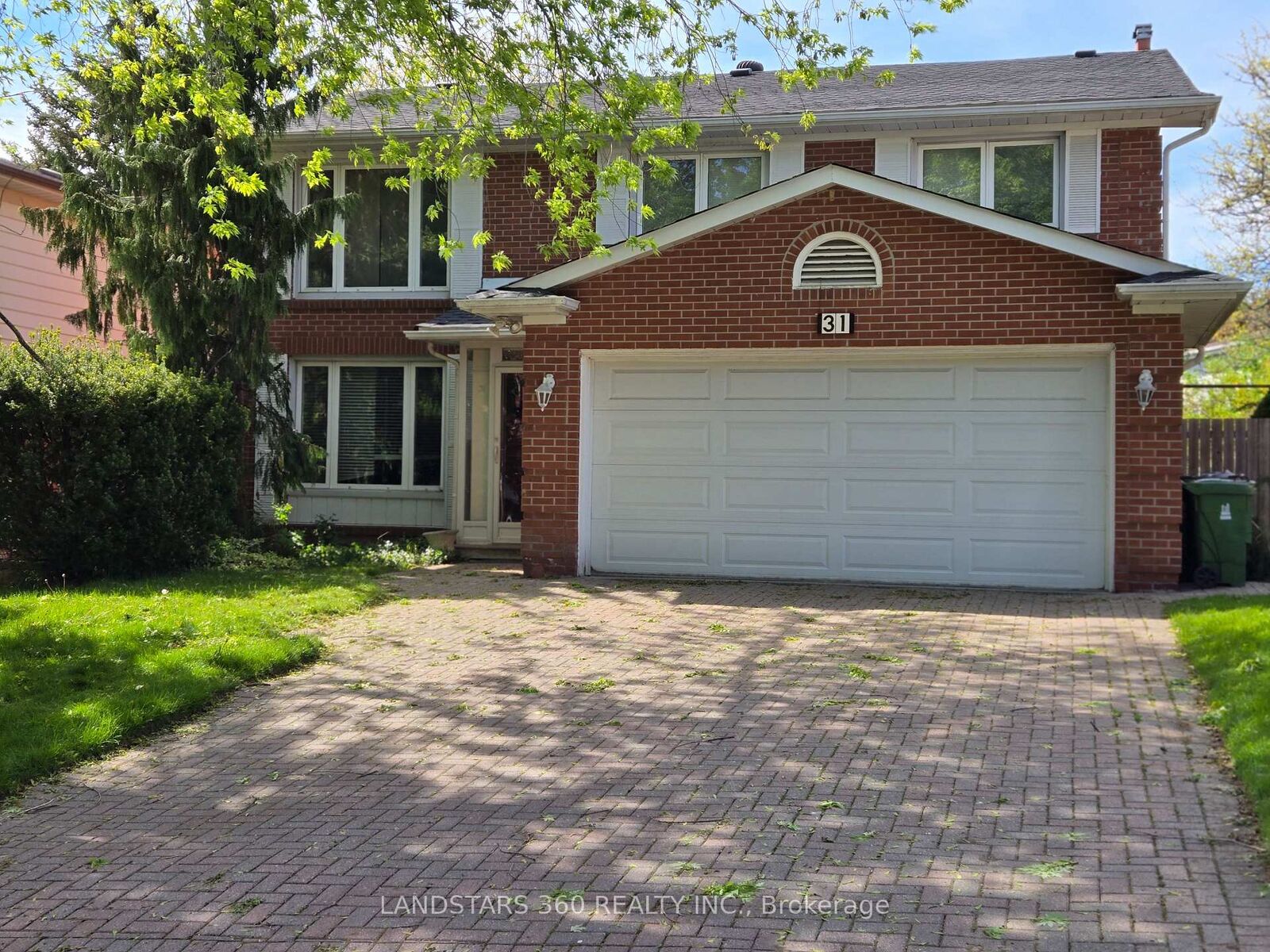 Property Photo: 31 Whitehorn Crescent ON M2J 3B1