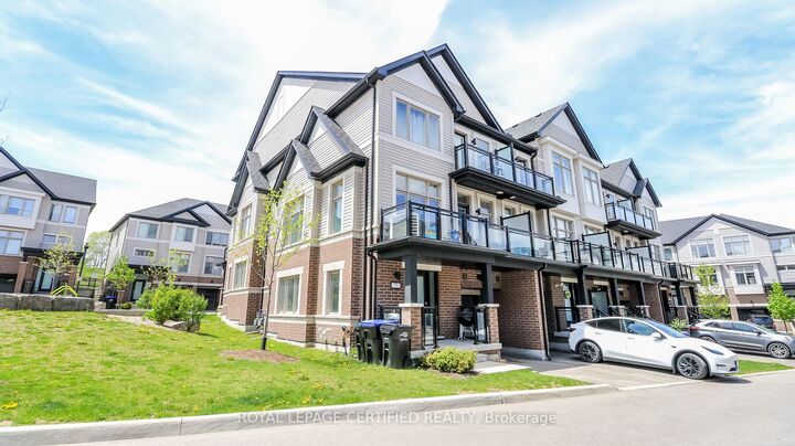 Property Photo: 5 Hughes Lane 54 ON L0G 1W0