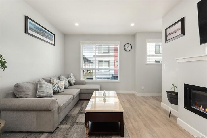 Property Photo: 3351 Luxton Rd #405 BC V9C 0P2