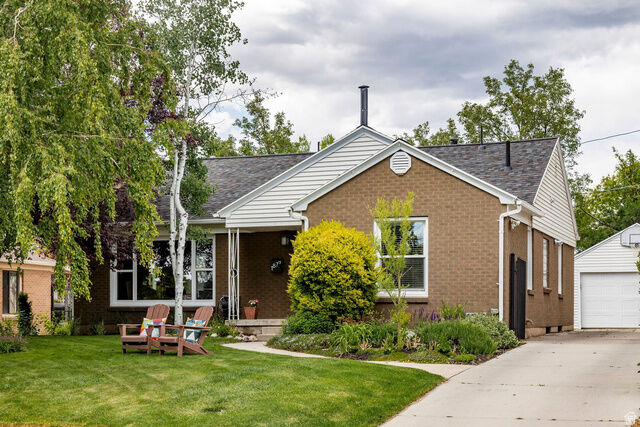 Property Photo: 1877 E Harrison Ave UT 84108