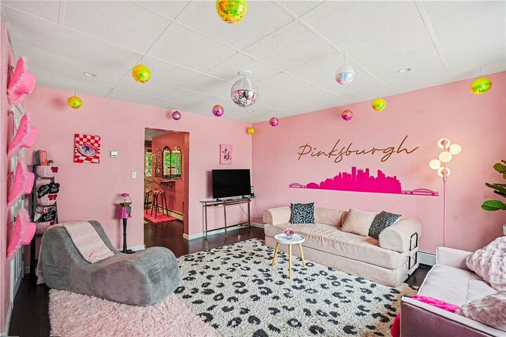 Property Photo: 1322 Lowrie St PA 15212
