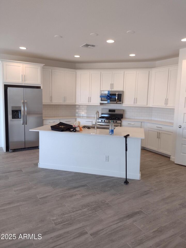 Property Photo: 1536 W Corral Road AZ 85041