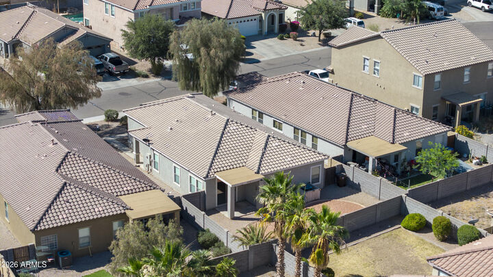 Property Photo:  860 E Dust Devil Circle  AZ 85143 
