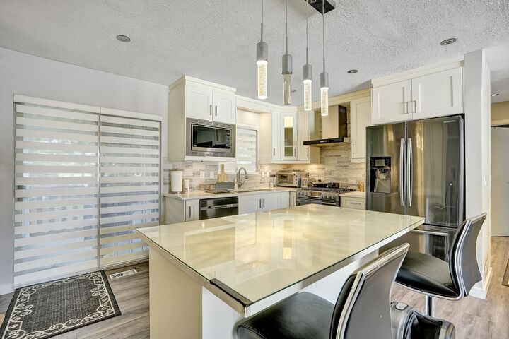Property Photo: 15108 91A Avenue BC V3R 6X1