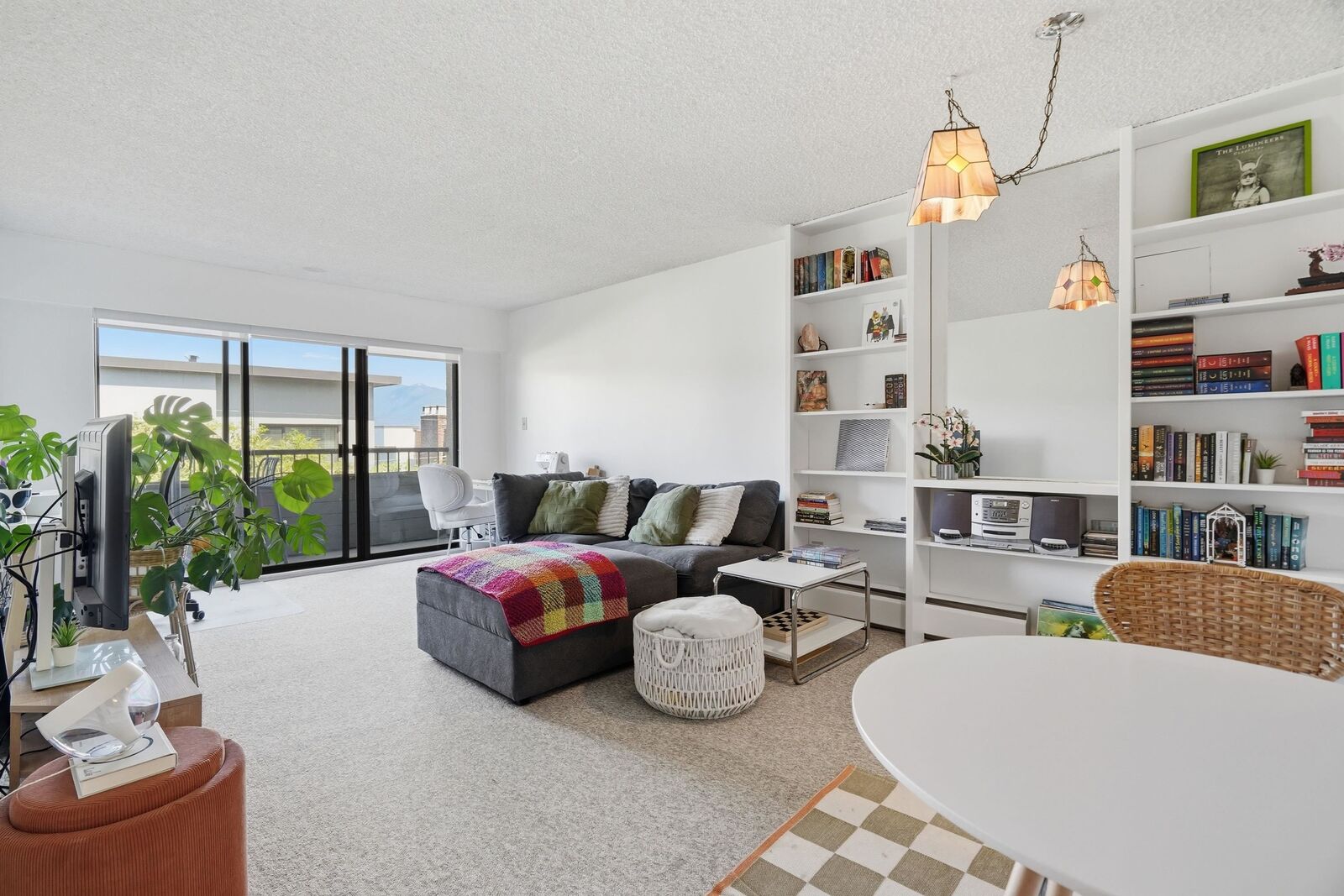 Property Photo:  2475 York Avenue 305  BC V6K 1C9 