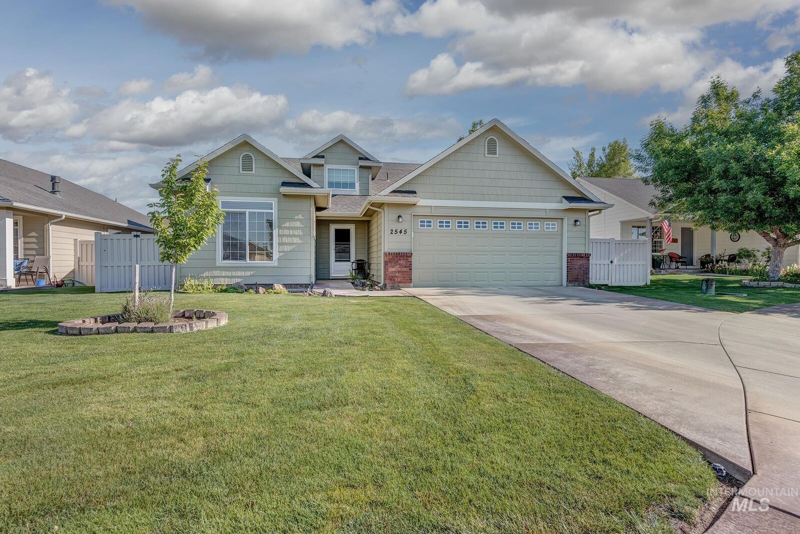 Property Photo: 2545 NE 15th Ave ID 83661