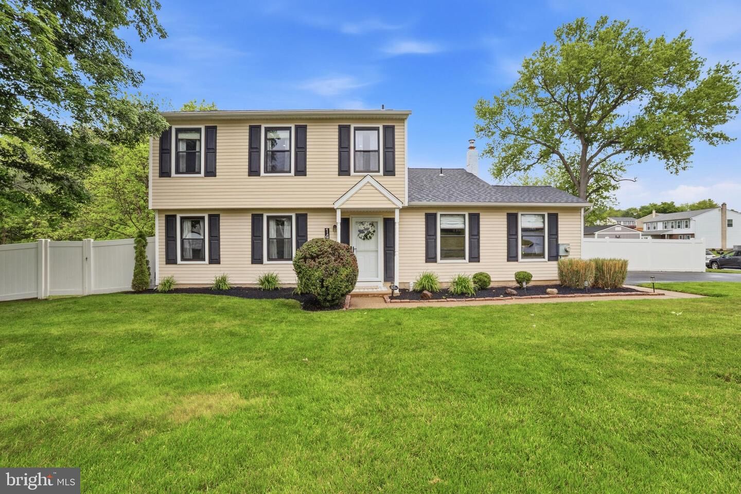Property Photo: 148 Hampton Drive PA 19047