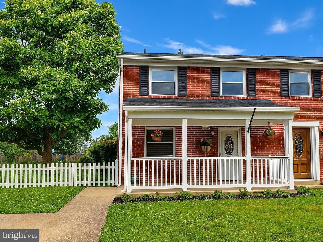 Property Photo:  8582 Beacon Point Road  MD 21122 