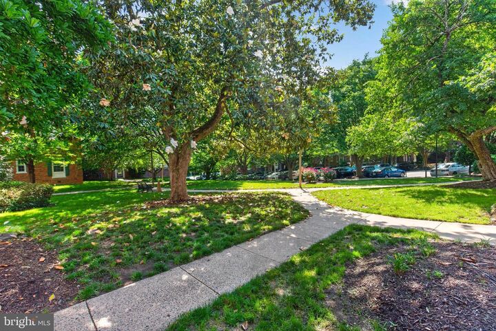 Property Photo:  1811 Key Boulevard 532  VA 22201 