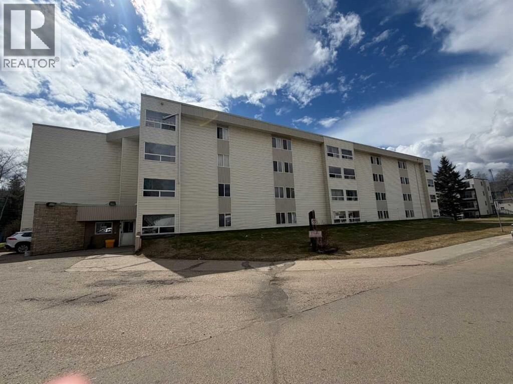 Property Photo:  111 Charles Avenue  AB T9H 1R3 