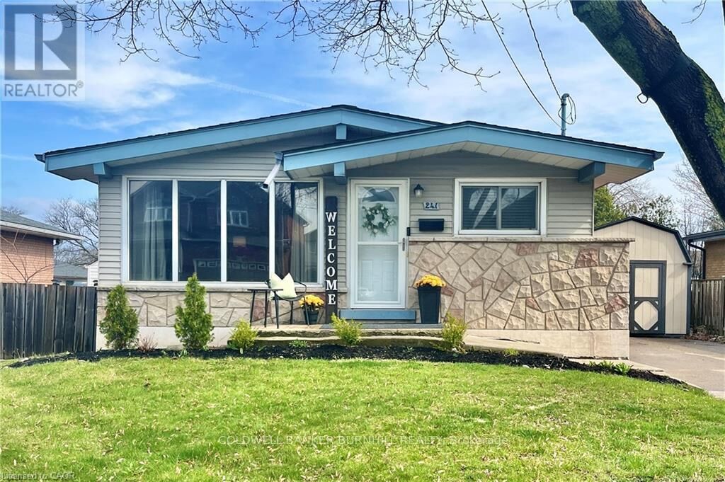 Property Photo:  241 Thorner Drive  ON L8V 2M6 