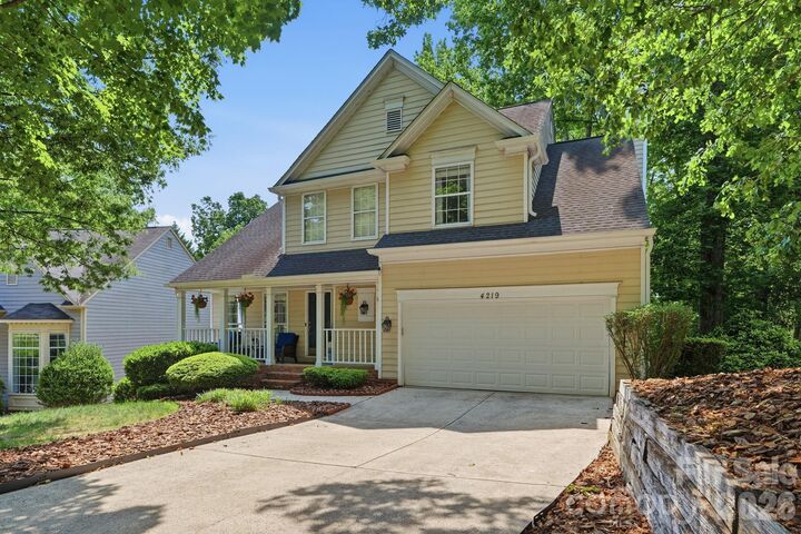 Property Photo: 4219 Beauvista Drive NC 28269