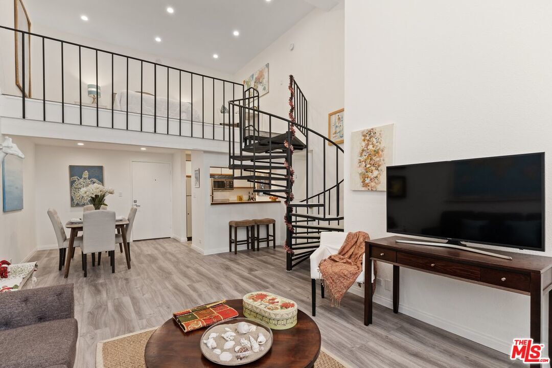 Property Photo: 1440 Veteran Ave CA 90024