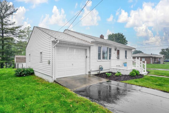 Property Photo:  207 N Columbus Street  OH 43074 