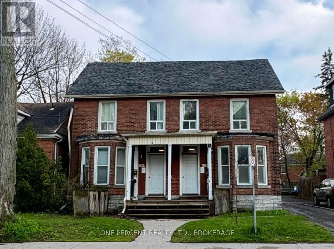 Property Photo:  382 Earl Street 3  ON K7L 2J5 