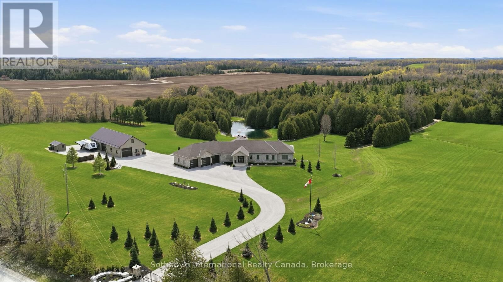 Property Photo: 565332 Sideroad 7A ON N0H 1N0