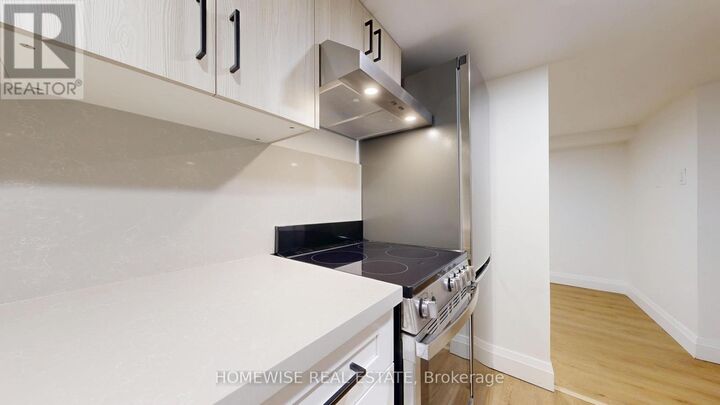 Property Photo:  1214 Avenue Road Bsmt  ON M5N 2G4 