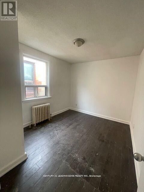 Property Photo: 1516 Eglinton Avenue West Apt 2 ON M6E 2G8