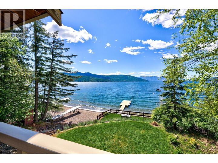 Property Photo: 6058 Davis Road BC V0E 1L0