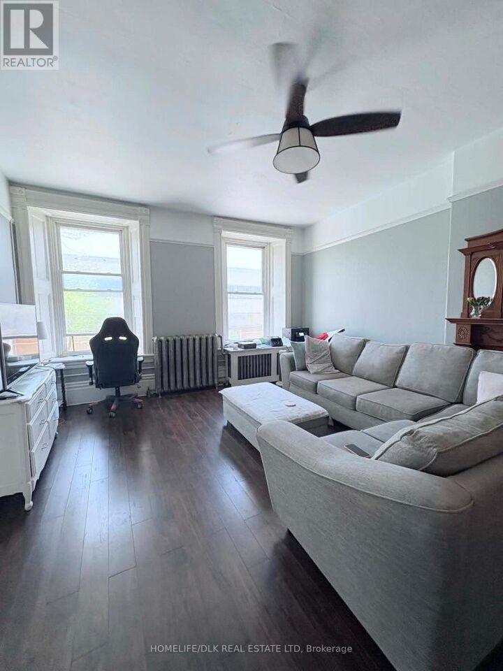 Property Photo:  33 King Street West 1  ON K6V 3P7 