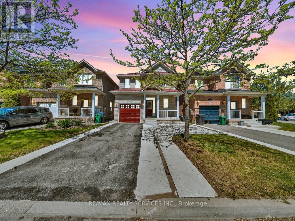 Property Photo:  15 Lockburn Crescent  ON L7A 3W7 