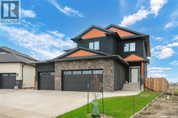 Property Photo:  862 Bentley Manor  SK S7L 6P4 