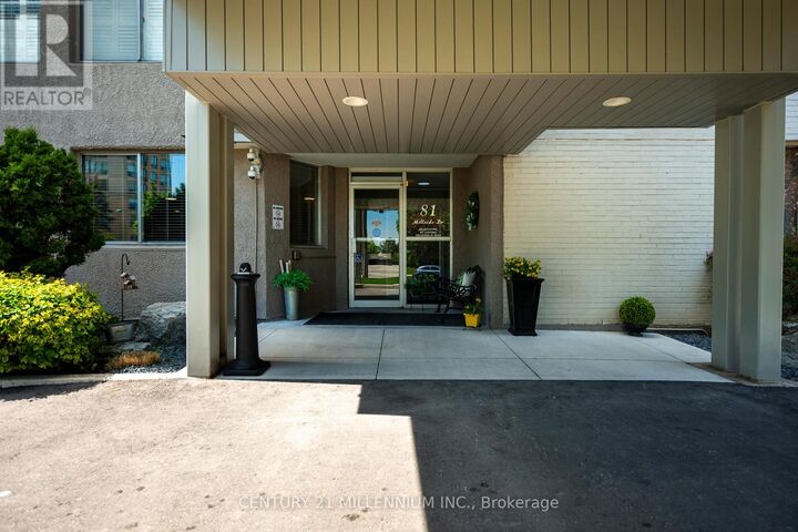 Property Photo:  81 Millside Drive 1005  ON L9T 3X4 
