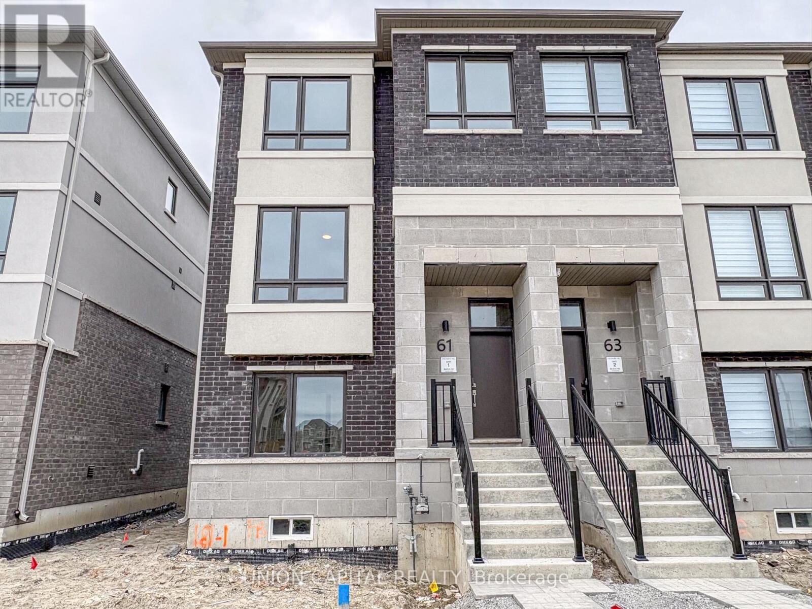 Property Photo:  61 Helmkay Avenue  ON L4E 3R4 