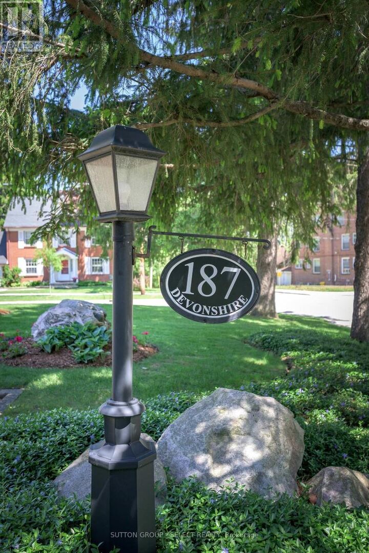 Property Photo:  187 Devonshire Avenue  ON N6C 2H9 