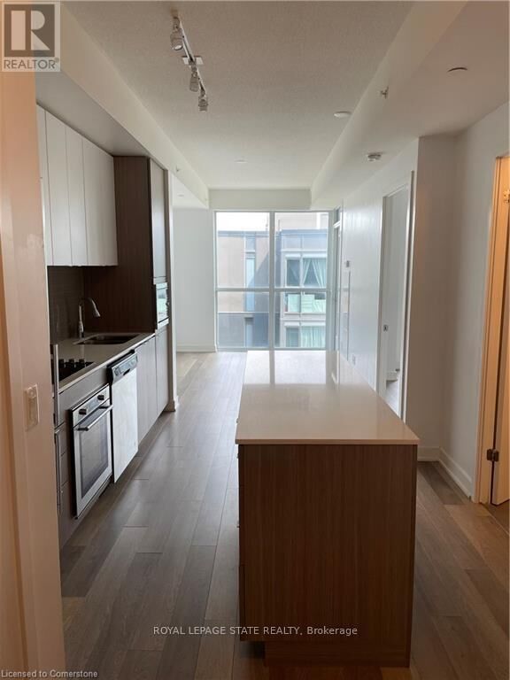 Property Photo:  5220 Dundas Street D412  ON L7R 3X4 