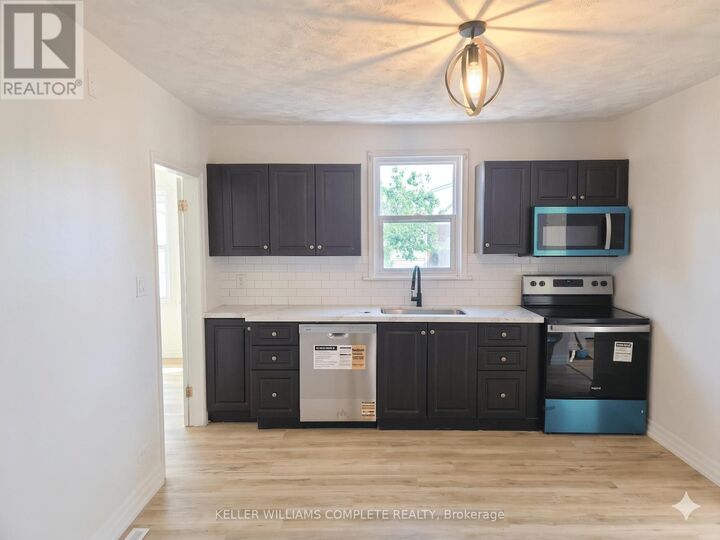 Property Photo:  13 Marlborough Avenue  ON L2M 5T1 