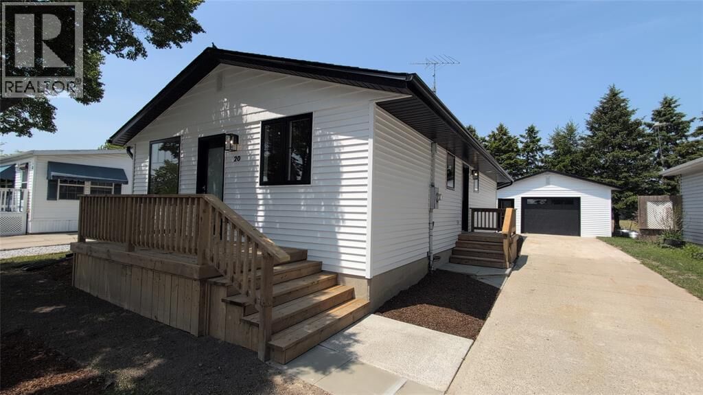 Property Photo:  2761 Oil Heritage Road 20  ON N0N 1P0 