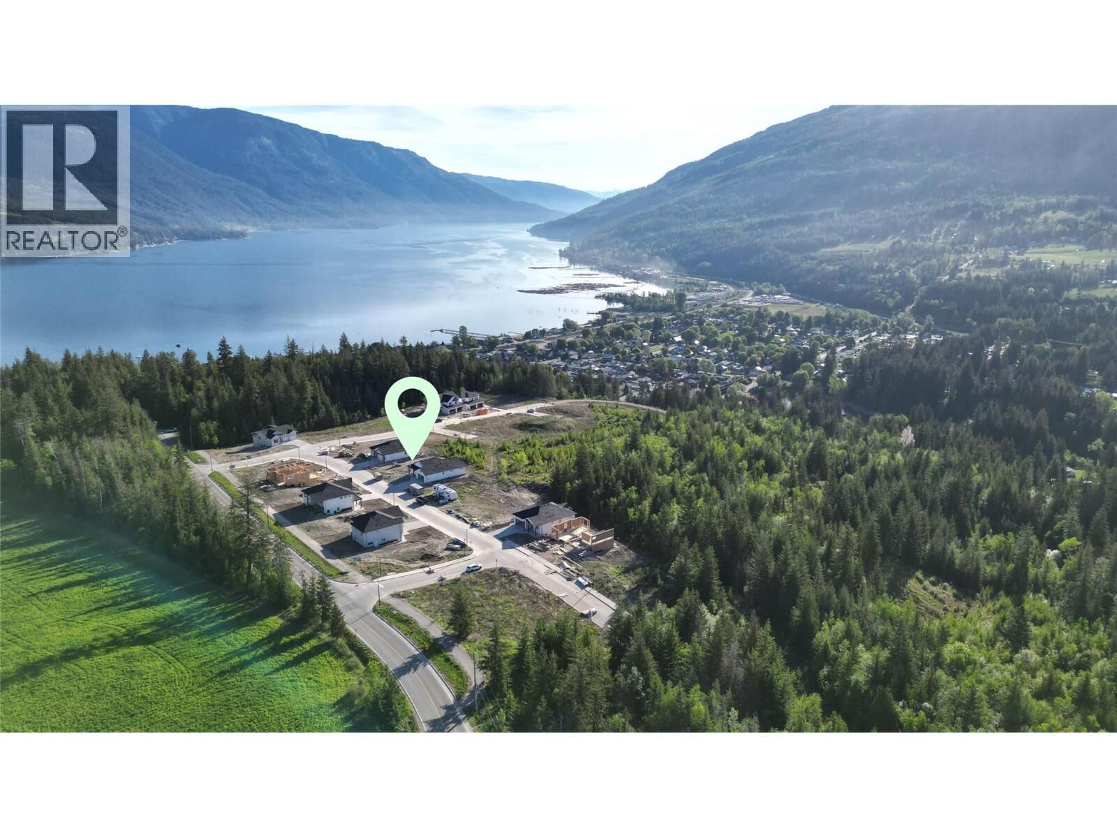 Property Photo:  6850 42 Street Northeast  BC V0E 1K0 