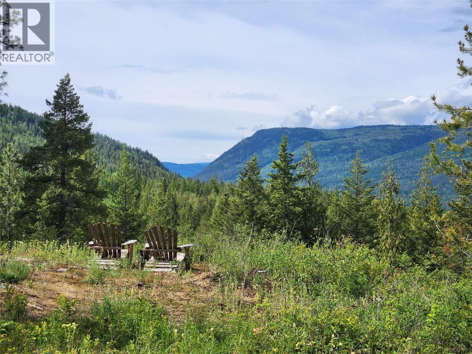 Property Photo:  712 Grange Road  BC V0E 1V3 