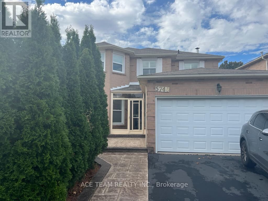 Property Photo:  5740 Invergordon Lane  ON L5M 4P8 
