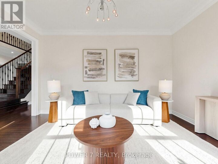 Property Photo:  7 Bembridge Drive  ON L6C 0J3 