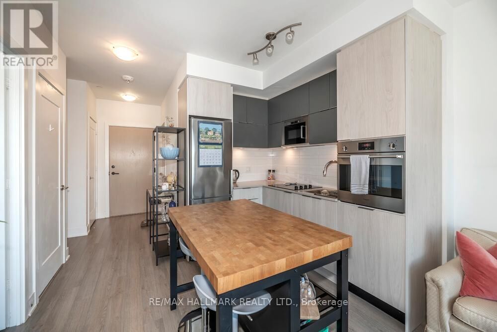 Property Photo:  1 Belsize Drive 420  ON M4S 0B9 