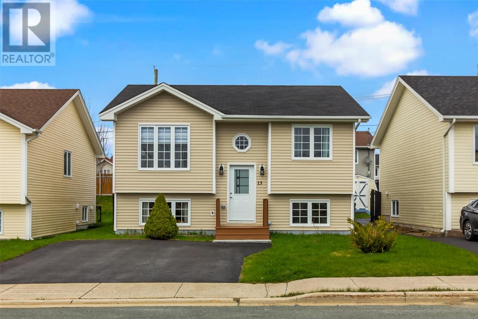 Property Photo:  13 Long Beach Street  NL A1G 1X4 