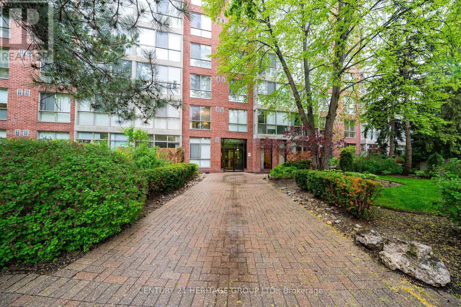 Property Photo: 24 Southport Street 146 ON M6S 4Z1