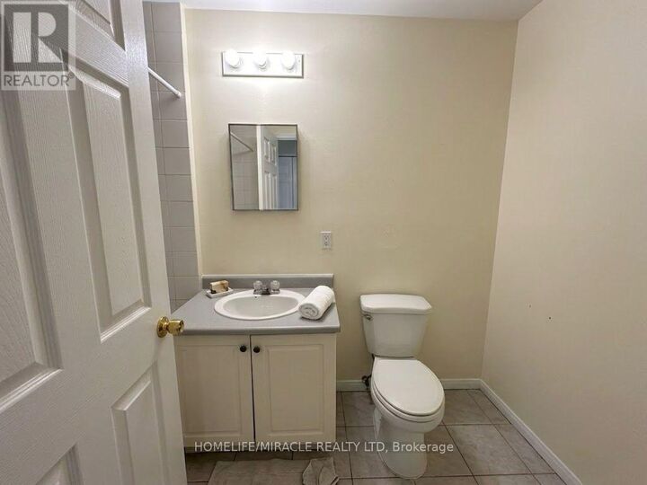 Property Photo: 565 Kennedy Road 8 ON M1K 2B2