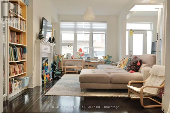 Property Photo:  220 South Unionville Avenue  ON L3R 5L3 