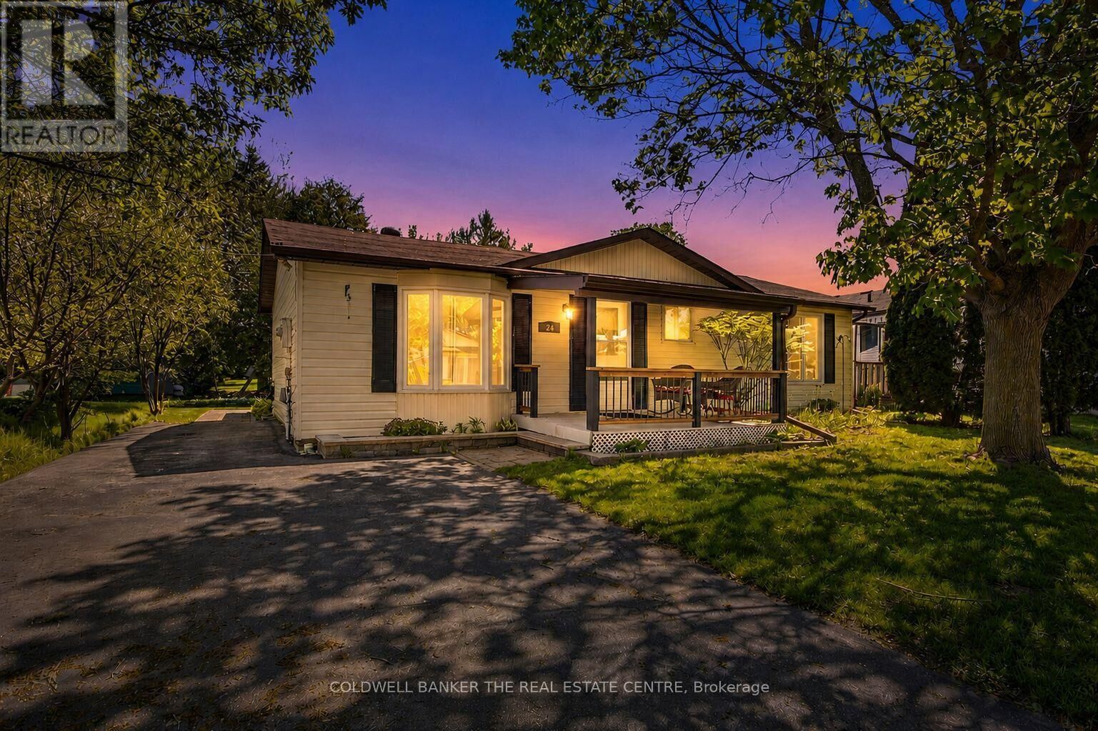 Property Photo: 24 Briar Wood Place ON L0L 1L0