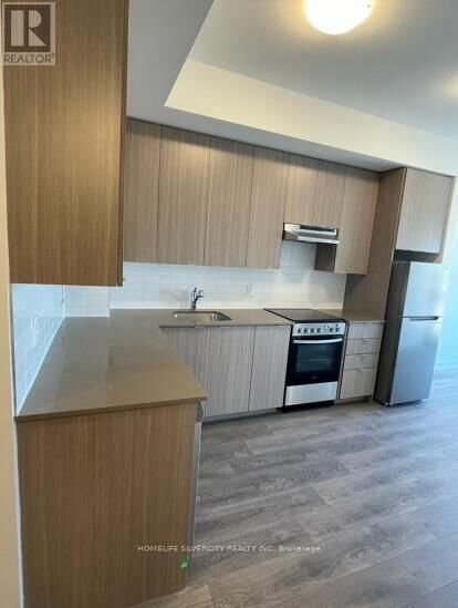 Property Photo: 62 Sky Harbour Drive 306 ON L6Y 6J2