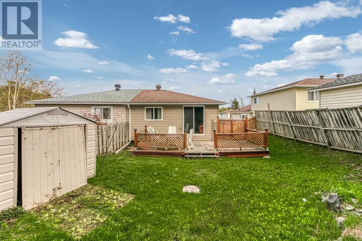Property Photo: 26 Lachance Pl ON P5A 3B8