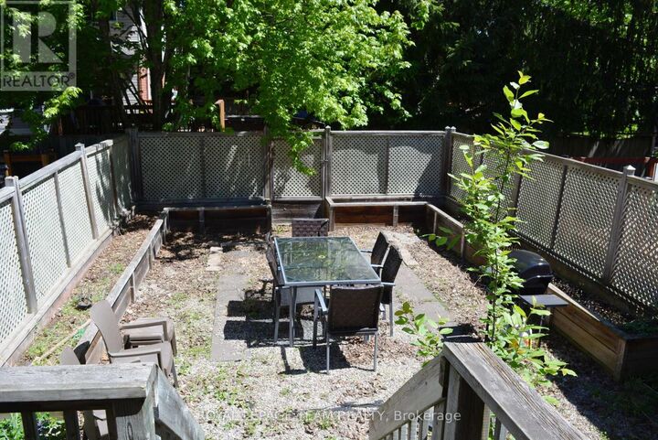 Property Photo:  1345 Halton Terrace  ON K2K 3J2 