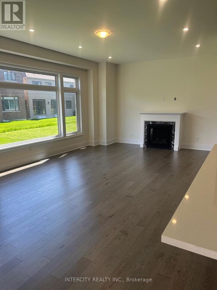 Property Photo:  11 Heart Lake Circle  ON L7B 1K5 