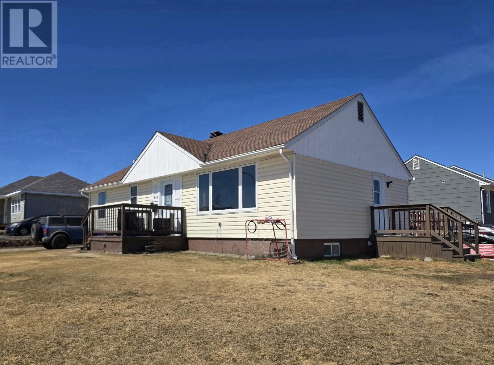 Property Photo:  818 Cormack Street  NL A2V 1R4 