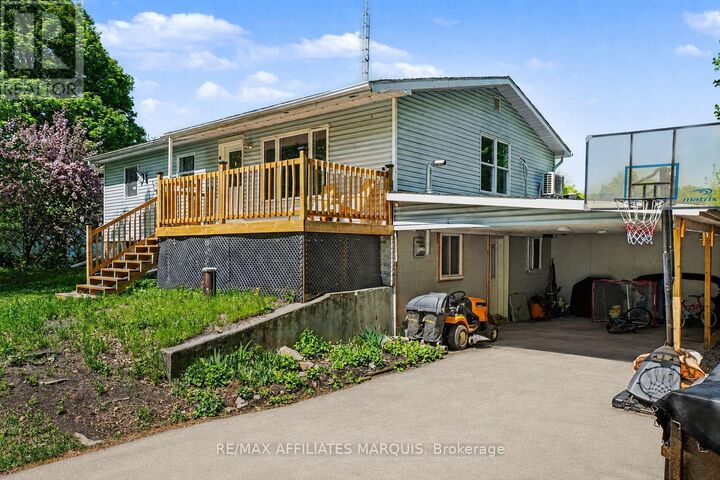 Property Photo:  10 Bay Road  ON K0G 1L0 