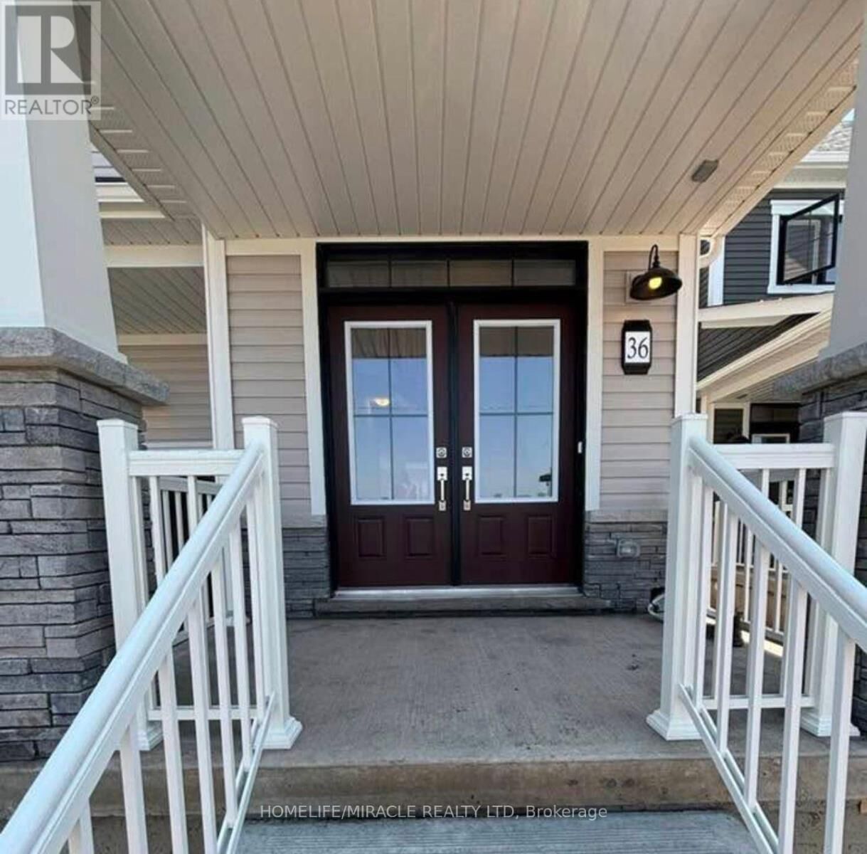 Property Photo:  36 Port Crescent  ON L3B 0N2 